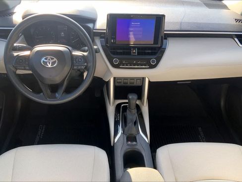 Used 2024 Toyota Corolla Cross L FWD image 15