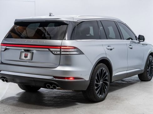 Used 2020 Lincoln Aviator Reserve w/ Equipment Group 202A image 7