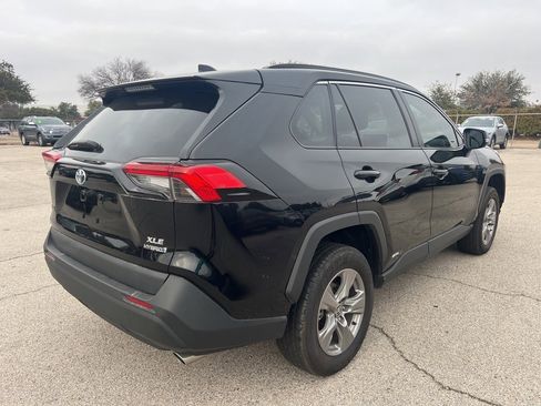 Used 2024 Toyota RAV4 XLE image 4