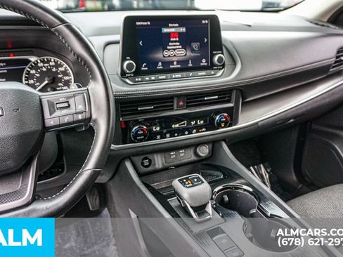 Used 2025 Nissan Rogue SV FWD image 32