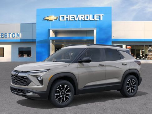New 2026 Chevrolet TrailBlazer ACTIV w/ Driver Confidence Package AWD/4WD image 2