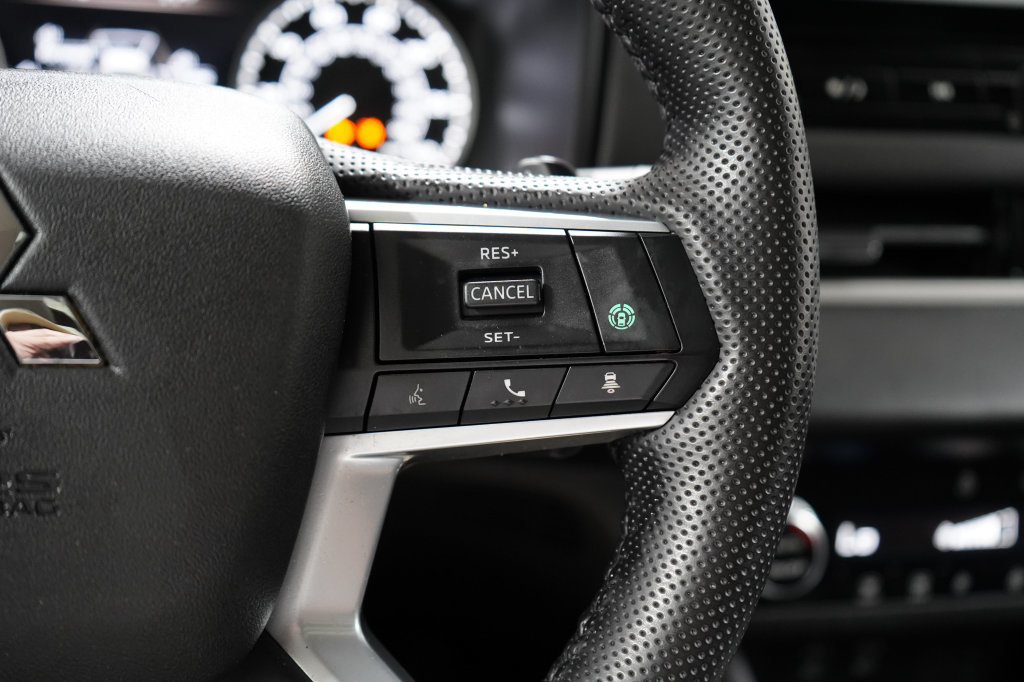 Used 2026 Mitsubishi Outlander AWD image 15