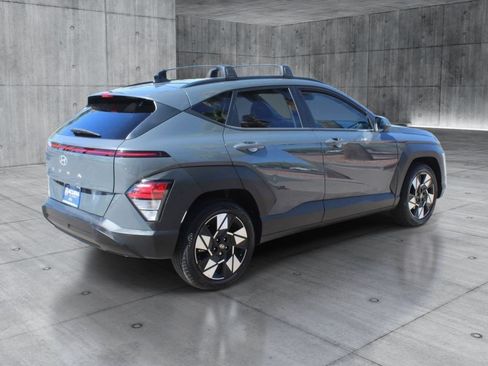 Used 2025 Hyundai Kona SEL FWD image 5