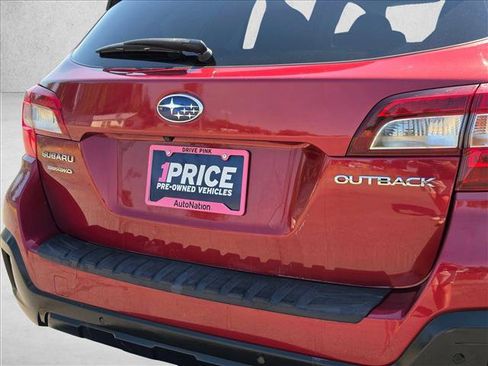 Used 2018 Subaru Outback 2.5i Limited AWD/4WD image 13