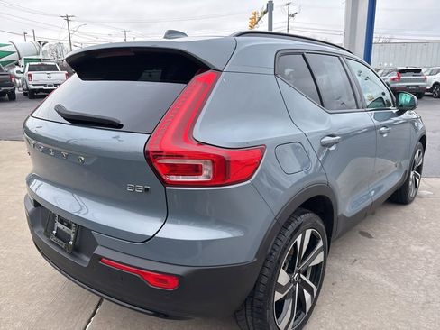 Certified 2023 Volvo XC40 B5 Plus w/ Driver Assist Package AWD/4WD image 6