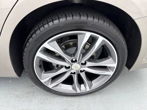 Used 2024 Chevrolet Malibu LT FWD image 6