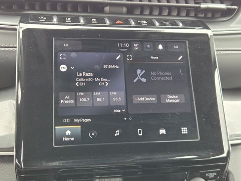 Used 2023 Jeep Grand Cherokee Laredo RWD image 10