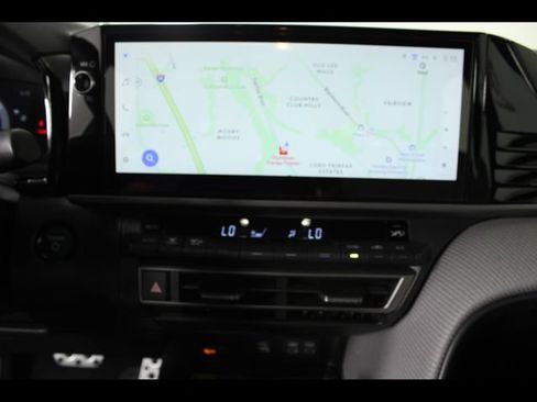 Used 2026 Toyota Camry SE w/ Multimedia Upgrade Package FWD image 23
