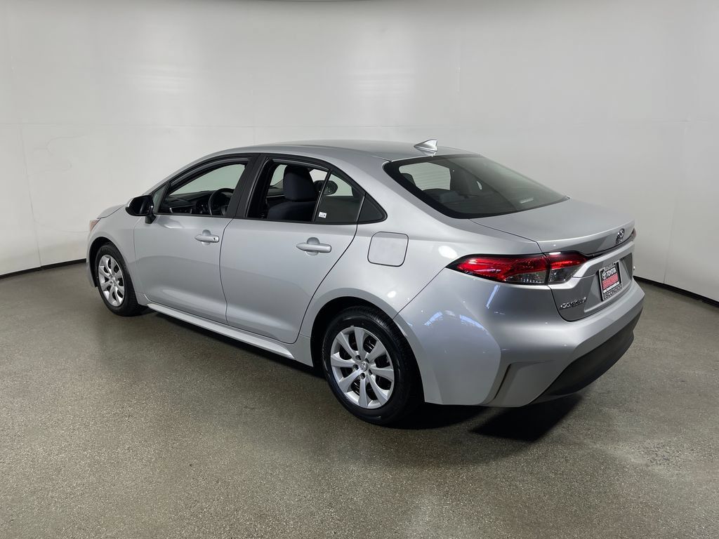 Used 2024 Toyota Corolla LE FWD image 5
