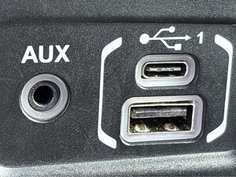 Used 2018 Jeep Wrangler Unlimited Sport image 28