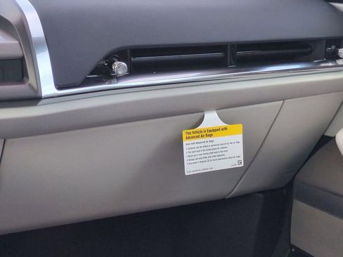 New 2026 Cadillac Vistiq Luxury AWD/4WD image 21