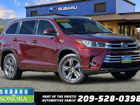 Used 2019 Toyota Highlander Limited Platinum AWD/4WD image 1