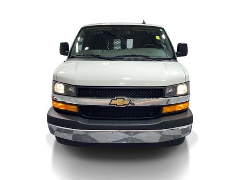 Used 2025 Chevrolet Express 2500 w/ Driver Convenience Package RWD image 6