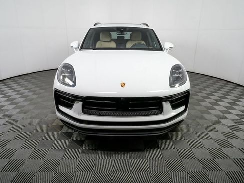 Certified 2022 Porsche Macan S AWD/4WD image 37