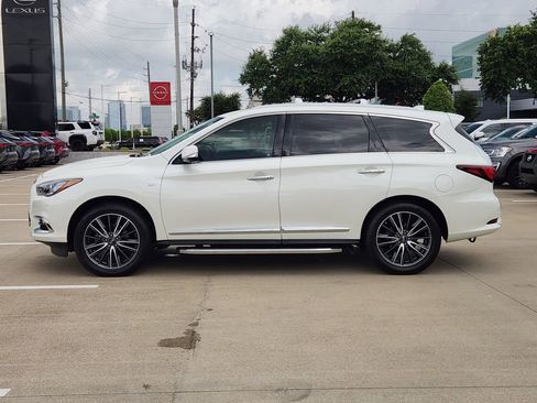 Used 2017 INFINITI QX60 FWD w/ Deluxe Technology Package image 4