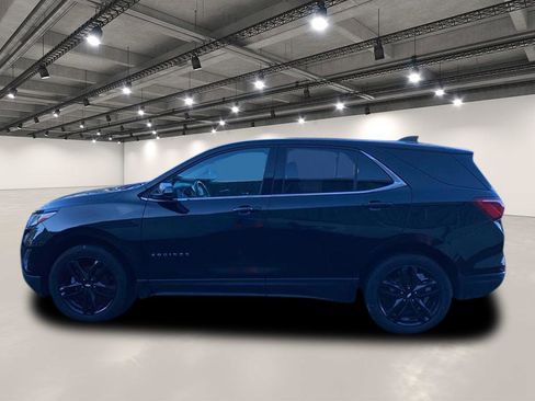 Used 2020 Chevrolet Equinox LT w/ Midnight Edition image 4