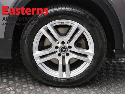 Used 2021 Mercedes-Benz GLB 250 4MATIC w/ Premium Package image 31