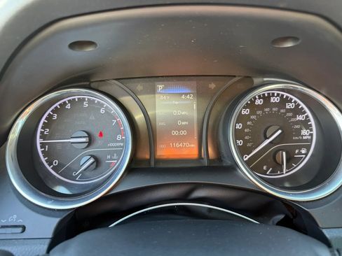 Used 2019 Toyota Camry SE w/ Carpet Mat Package FWD image 16
