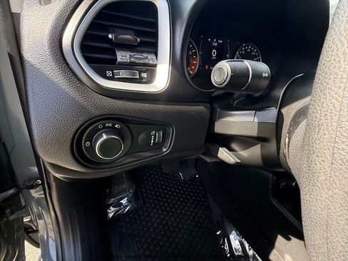Used 2018 Jeep Renegade Sport w/ Power & Air Group AWD/4WD image 23