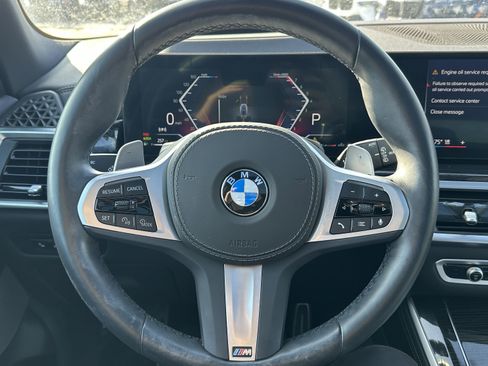 Used 2025 BMW X5 xDrive40i w/ M Sport Package image 19