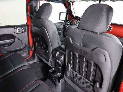 Used 2019 Jeep Wrangler Unlimited Rubicon w/ LED Lighting Group image 38