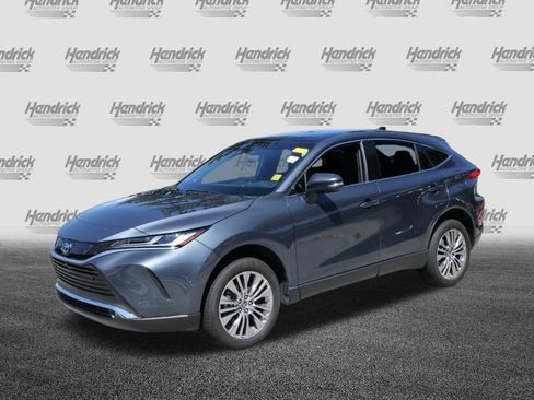 Used 2024 Toyota Venza Limited AWD/4WD image 5