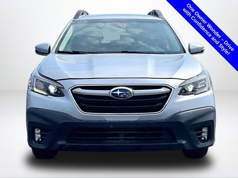 Used 2022 Subaru Outback Premium AWD/4WD image 3