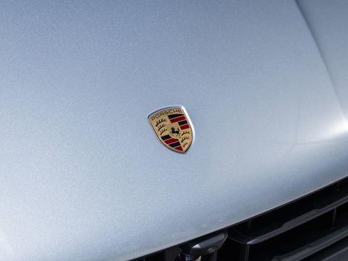 Certified 2026 Porsche Macan AWD/4WD image 23