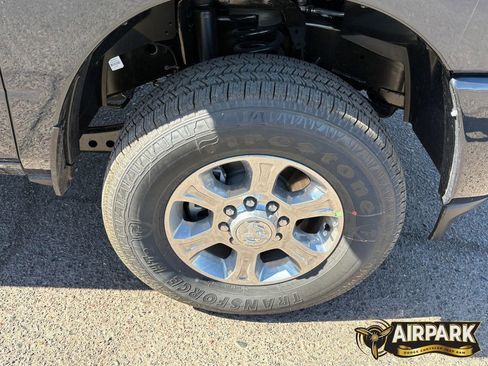 New 2026 RAM 3500 Big Horn AWD/4WD image 10