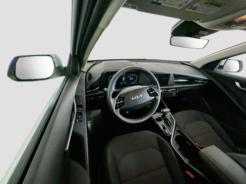 Used 2026 Kia Niro LX FWD image 18