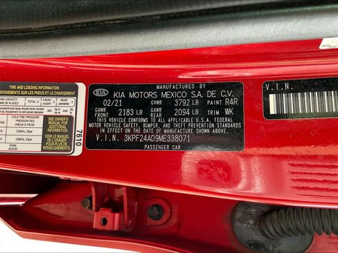 Used 2021 Kia Forte LXS FWD image 17