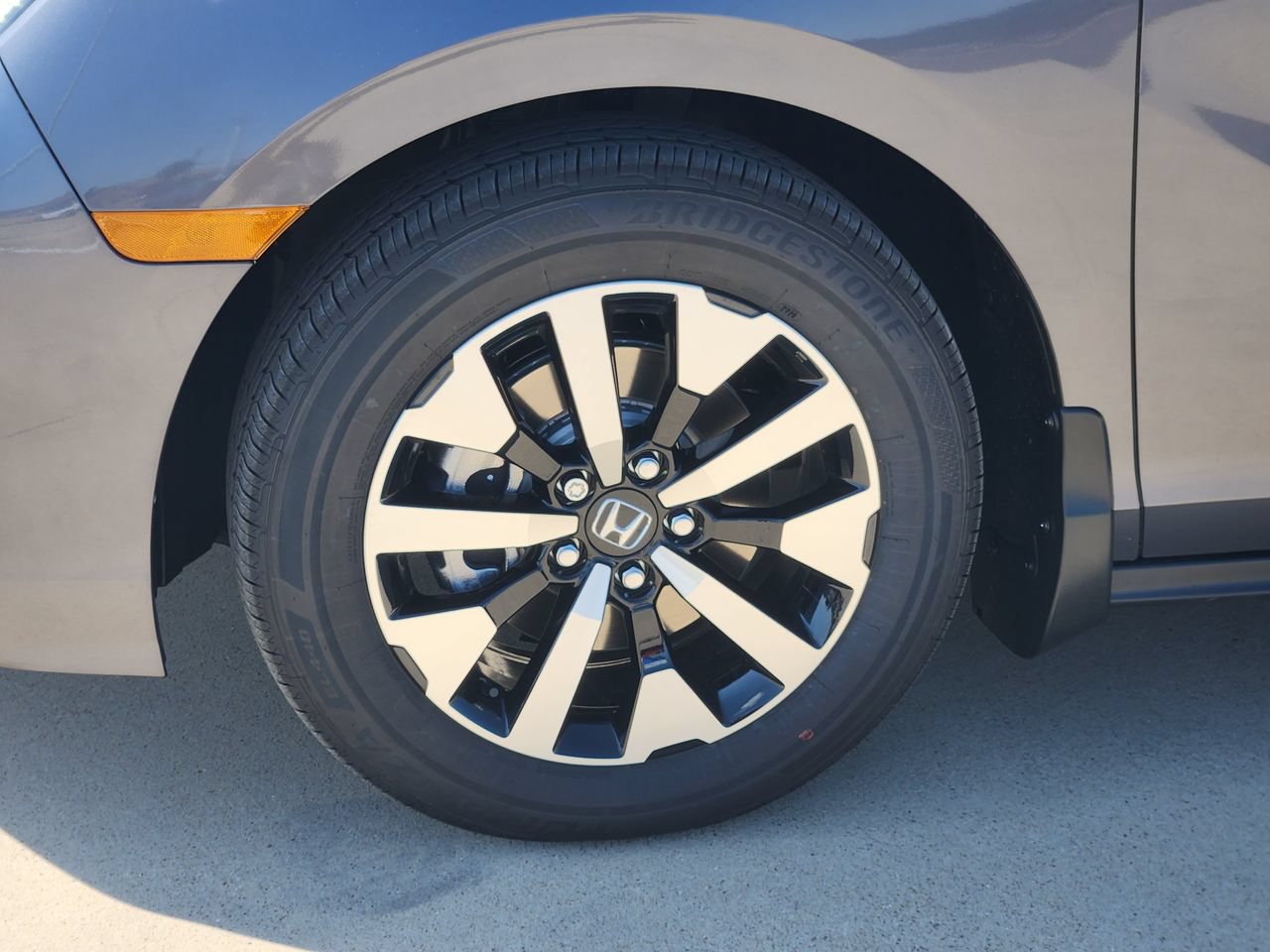 New 2027 Honda Odyssey EX-L image 8