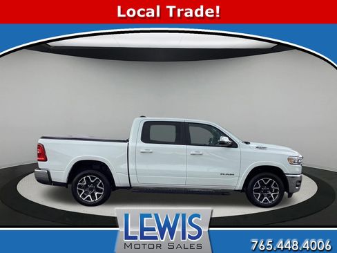 Used 2025 RAM 1500 Laramie AWD/4WD image 1
