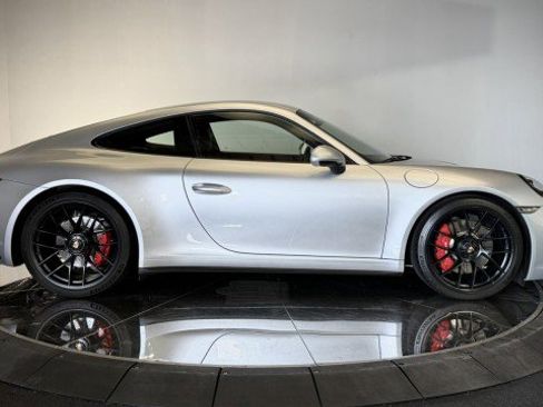 Used 2018 Porsche 911 Carrera GTS RWD image 27