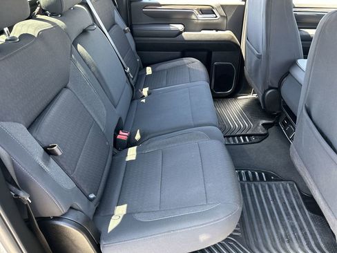 Used 2025 Chevrolet Silverado 3500 LT image 26