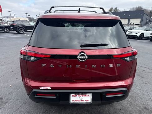 New 2026 Nissan Pathfinder SV FWD image 4