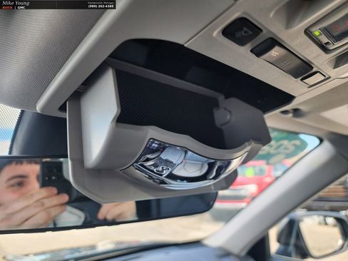 Used 2020 Toyota Highlander XLE image 51