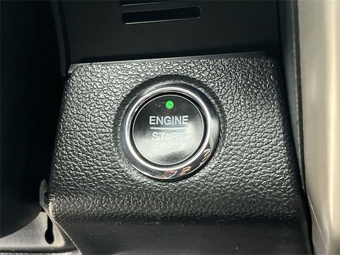 Used 2020 Ford F150 Lariat image 23