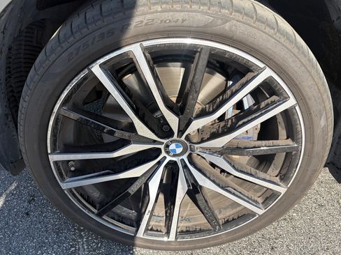 Used 2025 BMW X5 M60i w/ Climate Comfort Package AWD/4WD image 12