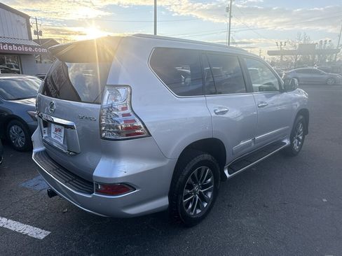 Used 2015 Lexus GX 460 Luxury image 4