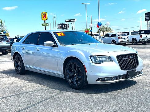 Used 2022 Chrysler 300 S RWD image 10