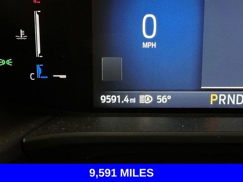 Used 2025 Ford Escape ST-Line w/ Tech Pack #1 AWD/4WD image 3