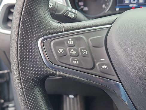 Used 2023 Chevrolet Equinox LT image 15