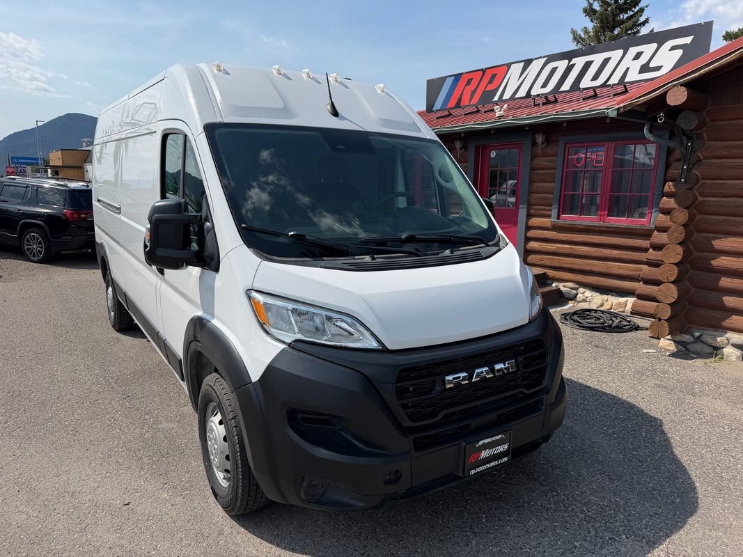 Used 2023 RAM ProMaster 2500 FWD image 2