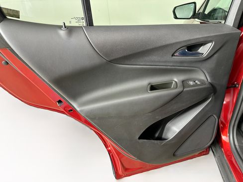 Used 2022 Chevrolet Equinox LT image 25