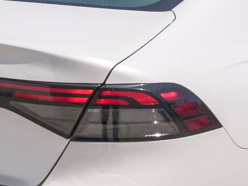 Used 2023 Honda Accord LX image 10