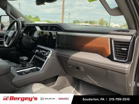 Used 2025 GMC Sierra 1500 Denali w/ Denali Reserve Package AWD/4WD image 33