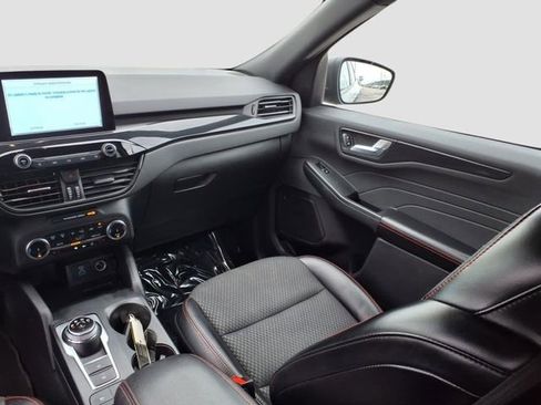 Used 2023 Ford Escape ST-Line image 13