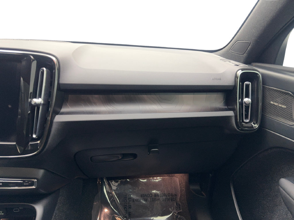 Used 2023 Volvo C40 P8 Recharge Ultimate AWD/4WD image 59