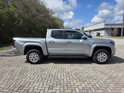 Certified 2024 Toyota Tacoma SR5 image 12